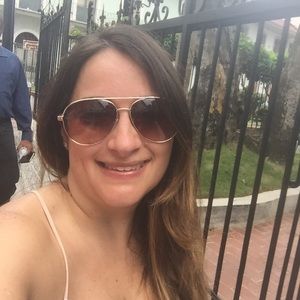 Meet your Posher, Allison